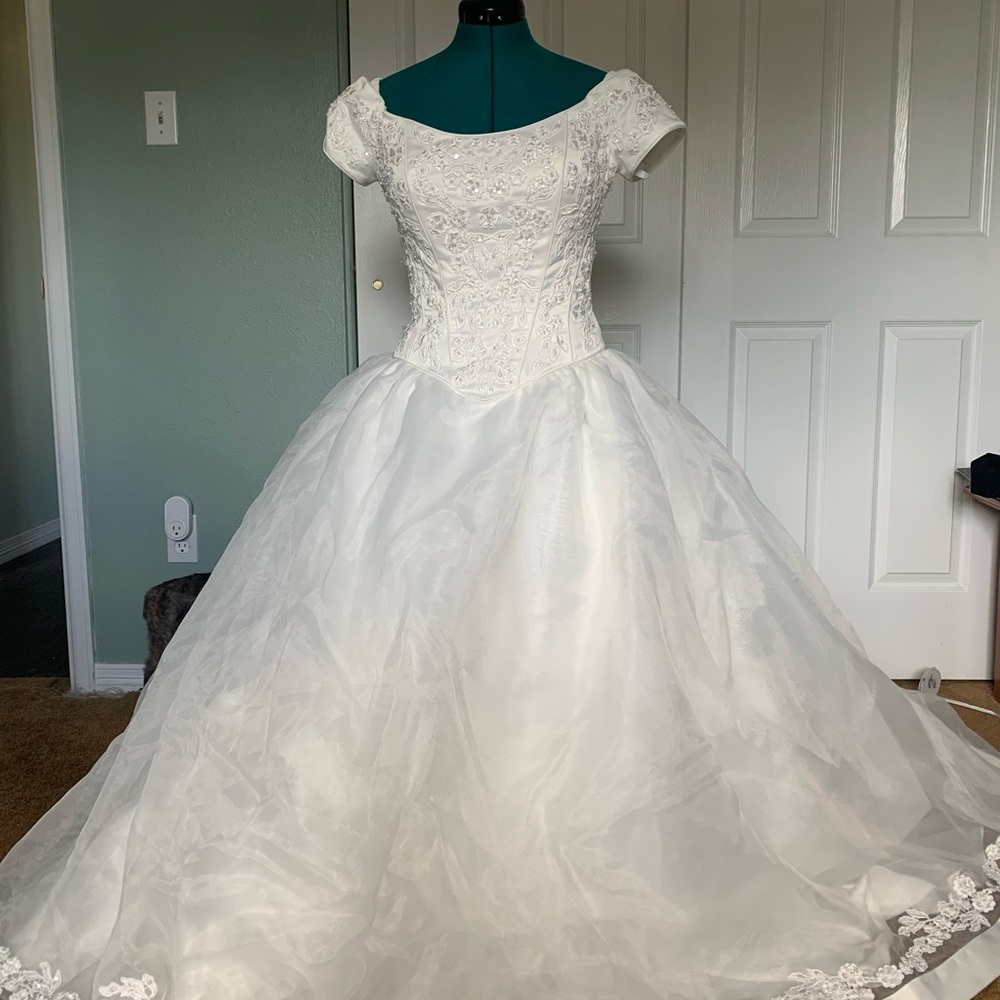 wedding dress